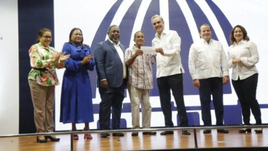 Photo of Presidente Abinader lanza Bono de Apoyo Familiar para un millón de hogares