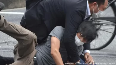 Photo of Apresan al exmilitar que disparó al exprimer ministro japonés Shinzo Abe.