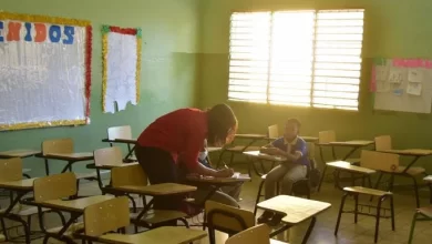 Photo of Falta de butacas trastorna primeros días de docencia