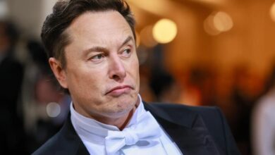 Photo of Elon Musk toma el control de Twitter y despide tres de los principales ejecutivos