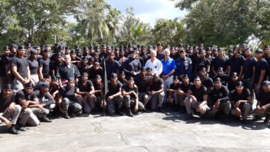 Photo of 100 nuevos aspirantes a Boinas Grises de la Policía, reciben entrenamiento de Jiu-Jitsu y otras técnicas de defensa personal