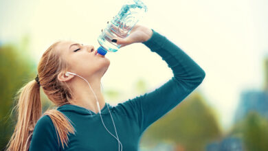 Photo of Mantenerse hidratado se relaciona con un menor riesgo de enfermedad, de envejecimiento más rápido y de muerte prematura, según estudio
