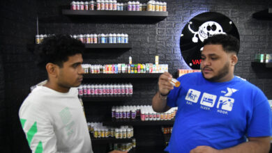 Photo of Los “vaperos” acusan a las tiendas ilegales de dañar el negocio
