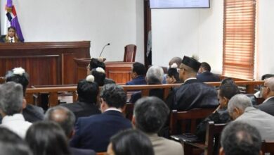 Photo of Tribunal da 5 días a Alexis Medina para que decida si continúa con su abogado