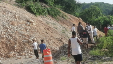 Photo of Lluvias provocan derrumbe en Barahona; afectan acueducto y el tránsito hacia Pedernales