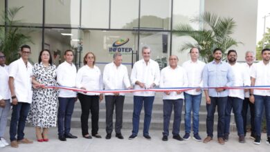 Photo of Abinader inaugura Centro Tecnológico en Haina y deja iniciado trabajos hospital de SC