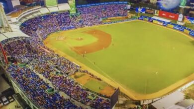 Photo of Persona muere en partido entre Águilas y Licey en el Estadio Quisqueya