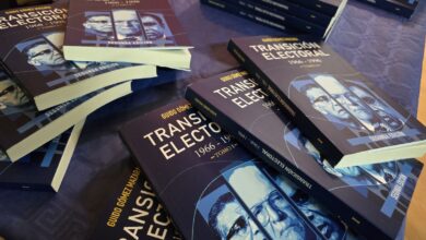 Photo of Libro Transición electoral 1966-1996 puesto a circular a casa llena en Madrid, España