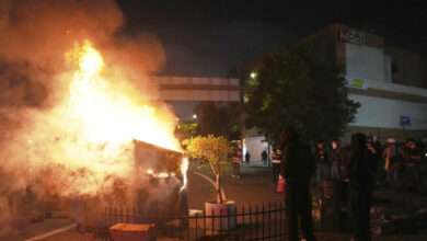 Photo of California: Protestas violentas hunden Los Ángeles en el caos