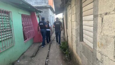 Photo of Ocupan armas de fuego, cigarrillos y tragamonedas durante operativos en Baní