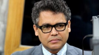 Photo of Carlos Peña propone uso diferente para dinero liberado del Encaje Legal