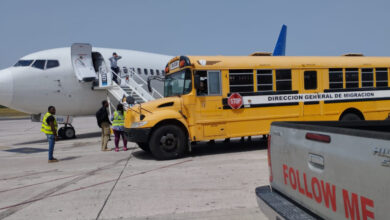 Photo of Llegan más de 100 dominicanos deportados desde EE. UU.