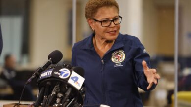 Photo of Alcaldesa de Los Ángeles refuerza la protección para inmigrantes ante redadas de Trump