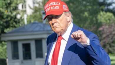 Photo of Trump dona el primer salario de su segundo mandato a la renovación de la Casa Blanca