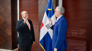 Photo of Luis René Canaán Rojas asume como nuevo director de la ARS SEMMA