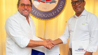 Photo of Fedogolf e Isabel Villas firman convenio para desarrollar golf a temprana edad.