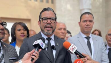Photo of Jurista critica privilegios otorgados a exembajador condenado por abuso sexual