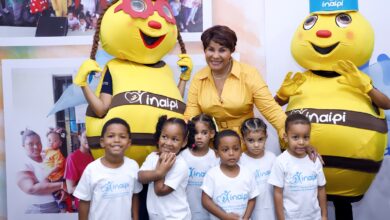 Photo of INAIPI reabre su stand en la Feria Internacional del Libro con la abeja como símbolo de resiliencia y trabajo en equipo