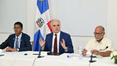 Photo of Ministro de Camps presenta mesa con cinco pilares claves en educación “El Reto es de Todos”