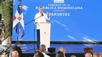 Photo of Abinader destina RD$2,000 millones recuperados de la corrupción para obras deportivas