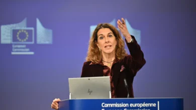 Photo of Portavoz de la UE evita valorar la nueva estrategia de EE.UU, que critica a Europa