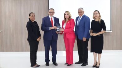 Photo of Arqueóloga dominicana Kathleen Martínez-Nazar recibe homenaje por importantes descubrimientos