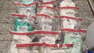 Photo of Francés es arrestado en el AILA con 55 prendas de vestir impregnadas de supuesta cocaína