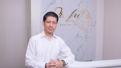 Photo of Clínica Dr. Lee presenta cómo llegar a las fiestas de navidad 10 Años más joven.