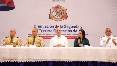 Photo of Abinader encabeza graduación de 865 agentes de la Dirección General de Migración