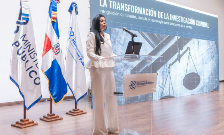 La procuradora general de la República, Yeni Berenice Reynoso