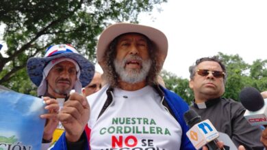 Photo of “La Cordillera no se toca”: marchan en defensa de preservar esa reserva natural