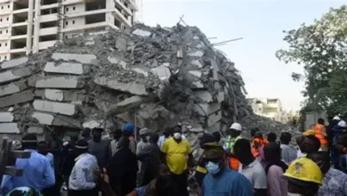 Photo of Al menos 6 personas mueren por el colapso de un edificio en Trípoli