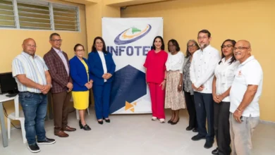 Photo of Primera dama inaugura aulas de belleza e informática equipadas por INFOTEP en Ensanche Capotillo