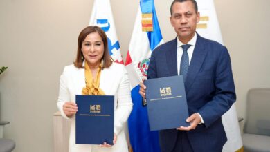 Photo of Indotel y Supérate firman acuerdo para fortalecer la inclusión digital y empleabilidad en Elías Piña