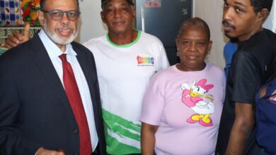 Photo of Desarrollo de la Comunidad entrega casa remozada con enseres a familia con hijos con discapacidad