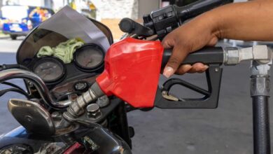 Photo of Gobierno tendrá que ajustar precios de los combustibles ante presión internacional