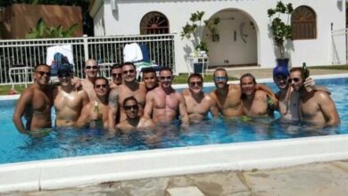 Photo of Del baño en la piscina al gesto respetuoso de la Embajadora  Leah CampoS