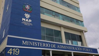 Photo of Gobierno dispone trabajo remoto en sector público ante colapso por lluvias en el Gran Santo Domingo