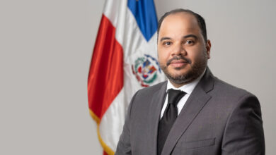 Photo of Defensor del Pueblo apoya lucha contra limitaciones a licencias; impugna reglamento ante el TSA