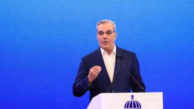 Photo of Abinader dice la pobreza monetaria bajó a 15.3 % en primer trimestre de 2026
