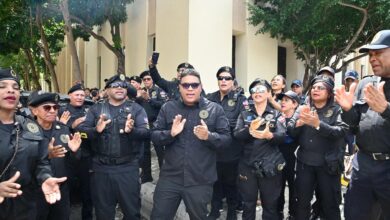Photo of Antigua Orden protesta frente al Palacio y deplora agresión de comunicador a querellante del Jet Set