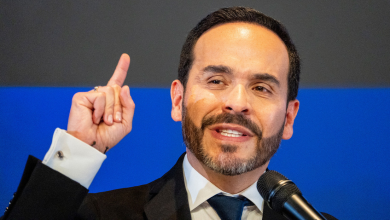 Photo of Un revés judicial obliga a De la Espriella a pedir disculpas