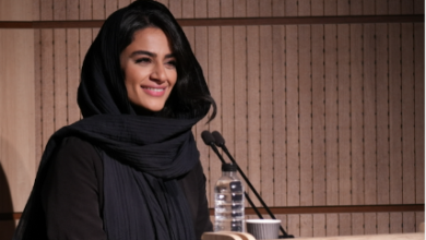 Photo of Condenan a cuatro años de cárcel a cantante iraní por actuar frente a hombres