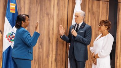 Photo of La maestra Xiomara Guante asumió este martes la dirección ejecutiva del INAIPI