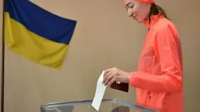 Photo of ¿Puede Ucrania celebrar elecciones en plena guerra, como exige el destituido ministro de Defensa?