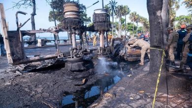 Photo of Identifican a los dos fallecidos en explosión de camión en el malecón; mujer manejaba la yipeta