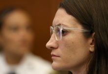 Photo of Declaran nulo el juicio de Lindsay Clancy, la mujer que mató a sus 3 hijos: ¿Qué sigue?