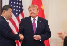 Photo of Trump intenta de nuevo halar a Xi Jinping durante su apretón de manos
