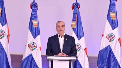 Photo of Luis Abinader advierte que todas las empresas deben cumplir la ley sin importar su nacionalidad