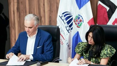 Photo of Ministro de Educación, Luis Miguel De Camps, impulsa alianza para conectar la formación técnico-profesional con oportunidades de empleo en el sector industrial